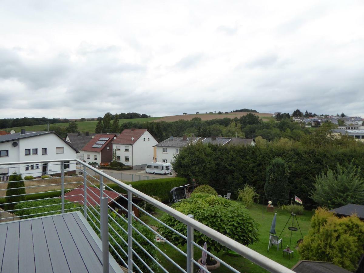 Bärenhaus Ferienwohnungen Püttlingen Exterior foto